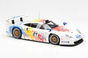 Porsche 911 GT1 #1 A. McNish / R. Sullivan / U. Alzen Rohr Motorsport Daytona 24 Hours 1998 UT Models 1:18 39611 Métal Moulé — image 4 sur 6