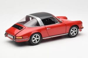 Porsche 911 Targa S Rouge Schuco 1:18 450036200 Métal Moulé — image 4 sur 9