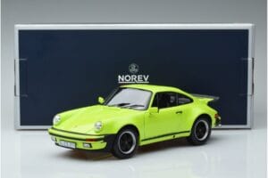Porsche 911 930 Turbo 3.0 Vert Clair Norev 1:18 187666 Métal Moulé — image 7 sur 7