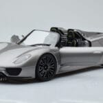 Porsche 918 Spyder Prototype Gris Métallique Minichamps 1:18 - image 2 of 7