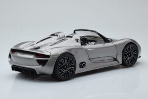 Porsche 918 Spyder Prototype Gris Métallique Minichamps 1:18 110060030 Métal Moulé — image 3 sur 7