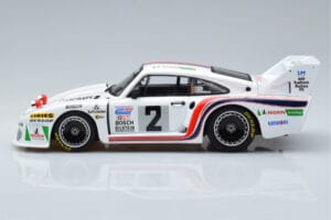Porsche 935J #2 Liqui Moly R. Stommelen / R. Joest / V. Merl 24 Hours of Daytona Winner 1980 MCG 1:18 MCG18803R Métal Moulé — image 3 sur 6