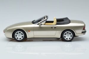 Porsche 944 S2 Cabriolet GT Spirit 1:18 GT002CS Résine — image 3 sur 6