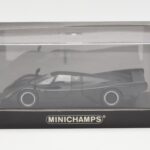 Porsche 962 Dauer Street Noir Mat Minichamps 1:43 - image 4 of 4