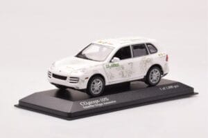 Porsche Cayenne Concept Schaeffler Gruppe Automotive Minichamps 1:43 PORSCHE-264306 Métal Moulé — image 2 sur 4