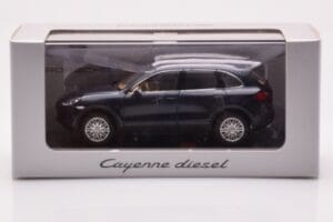Porsche Cayenne 9PA Diesel Bleu Foncé Minichamps 1:43 WAP0200030B Métal Moulé — image 4 sur 4