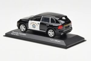 Porsche Cayenne 9PA Highway Patrol Minichamps 1:43 400066291 Métal Moulé — image 3 sur 4