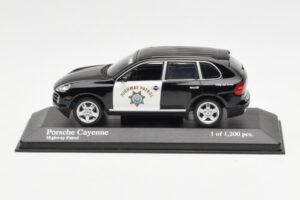 Porsche Cayenne 9PA Highway Patrol Minichamps 1:43