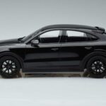 Porsche Cayenne E3 S Coupe Minichamps 1:18 187673 Métal Moulé - image 3 of 6