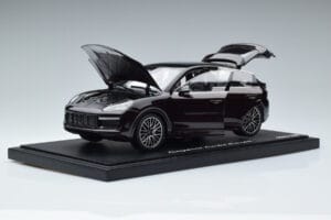 Porsche Cayenne Turbo Coupe Acajou Norev 1:18 WAP0213190K Métal Moulé — image 2 sur 8