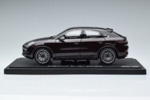 Porsche Cayenne Turbo Coupe Acajou Norev 1:18 WAP0213190K Métal Moulé — image 4 sur 8