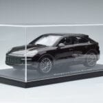 Porsche Cayenne Turbo Coupe Acajou Norev 1:18 WAP0213190K Métal Moulé - image 7 of 8