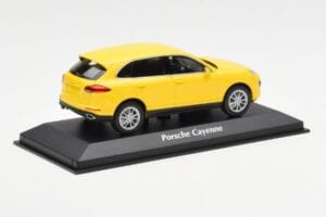 Porsche Cayenne 92A Jaune MaxiChamps 1:43 940063201 Métal Moulé — image 2 sur 4
