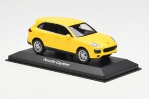 Porsche Cayenne 92A Jaune MaxiChamps 1:43 940063201 Métal Moulé — image 3 sur 4
