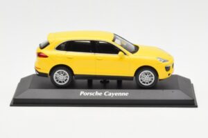 Porsche Cayenne 92A Jaune MaxiChamps 1:43
