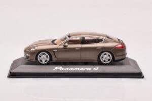 Porsche Panamera 970 4 Beige Métallique Minichamps 1:43