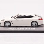 Porsche Panamera 970 Diesel Carrara Blanc Minichamps 1:43