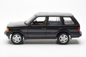 Range Rover P38 4.6 HSE Noir Métallique AUTOart 1:18 70017 Métal Moulé — image 4 sur 9