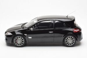 Renault Megane 2 RS Phase 2 Noir Otto 1:18 OT1054 Résine — image 3 sur 6