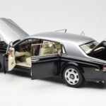 Rolls-Royce Phantom VII EWB Noir et Argent Kyosho 1:18 08841BKS - image 5 of 8