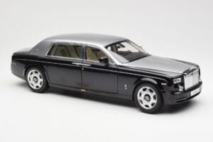 Rolls-Royce Phantom VII EWB Noir et Argent Kyosho 1:18 08841BKS Métal Moulé — image 6 sur 8