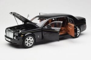 Rolls-Royce Phantom VII EWB Diamond Noir Kyosho 1:18 08841DBK2 Métal Moulé — image 2 sur 8