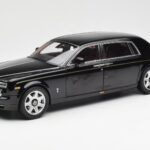 Rolls-Royce Phantom VII EWB Diamond Noir Kyosho 1:18 08841DBK2