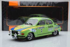 Saab 96 V4 #2 S. Blomqvist / H. Sylvan Rally Sweden 1976 IXO 1:18 18RMC085B Métal Moulé — image 6 sur 6