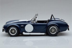 Shelby Cobra 427 S/C Bleu Foncé Kyosho 1:18 08048DBL Métal Moulé — image 4 sur 9