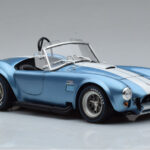 Shelby Cobra 427 S/C Bleu Clair Kyosho 1:18 - image 5 of 9