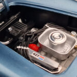 Shelby Cobra 427 S/C Bleu Clair Kyosho 1:18 - image 8 of 9