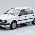 Skoda 130 L Blanc IXO 1:18