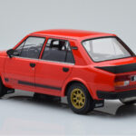 Skoda 130 LR Rouge IXO 1:18 - image 5 of 6