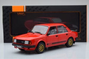 Skoda 130 LR Rouge IXO 1:18 18CMC159 Métal Moulé — image 6 sur 6