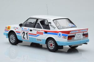 Skoda 130 LR #21 L. Krecek / B. Motl Rally Acropolis 1986 IXO 1:18 18RMC157A Métal Moulé — image 4 sur 6