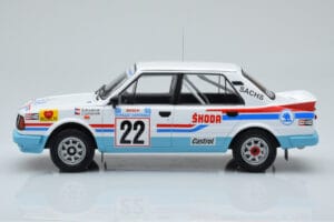 Skoda 130 LR #22 S. Kvaizar / J. Janecek Rally Acropolis 1986 IXO 1:18 18RMC157B Métal Moulé — image 3 sur 6