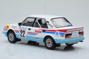 Skoda 130 LR #22 S. Kvaizar / J. Janecek Rally Acropolis 1986 IXO 1:18 18RMC157B Métal Moulé — image 5 sur 6
