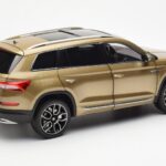 Skoda Kodiaq Or FAW 1:18 ZSX000001GOL - image 3 of 8