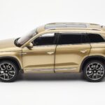 Skoda Kodiaq Or FAW 1:18 ZSX000001GOL - image 4 of 8
