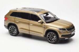 Skoda Kodiaq Or FAW 1:18 ZSX000001GOL Métal Moulé — image 6 sur 8