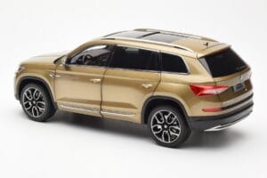 Skoda Kodiaq Or FAW 1:18 ZSX000001GOL Métal Moulé — image 7 sur 8
