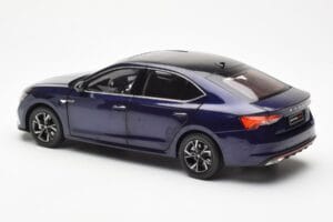 Skoda Octavia Pro Bleu FAW 1:18 ZMR000006BLA Métal Moulé — image 7 sur 8