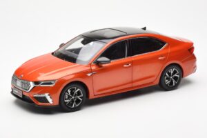 Skoda Octavia Pro Orange FAW 1:18 ZMR000006ORA