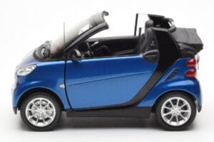 Smart Fortwo 451 Cabrio Bleu & Noir Minichamps 1:18 150036330 Métal Moulé — image 4 sur 8