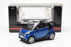 Smart Fortwo 451 Cabrio Bleu & Noir Minichamps 1:18 150036330 Métal Moulé — image 8 sur 8
