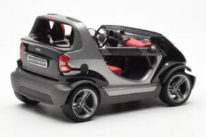 Smart Fortwo Crossblade Cabriolet Argent Noir Kyosho 1:18 13440 Métal Moulé — image 2 sur 6