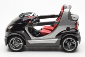 Smart Fortwo Crossblade Cabriolet Argent Noir Kyosho 1:18 13440 Métal Moulé — image 3 sur 6