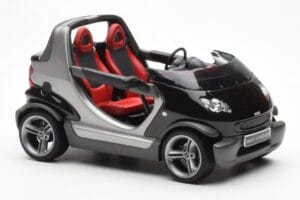 Smart Fortwo Crossblade Cabriolet Argent Noir Kyosho 1:18 13440 Métal Moulé — image 4 sur 6