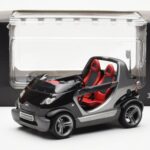 Smart Fortwo Crossblade Cabriolet Argent Noir Kyosho 1:18 - image 6 of 6