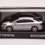 Toyota Avensis T270 Argent Minichamps 1:43 - image 4 of 4